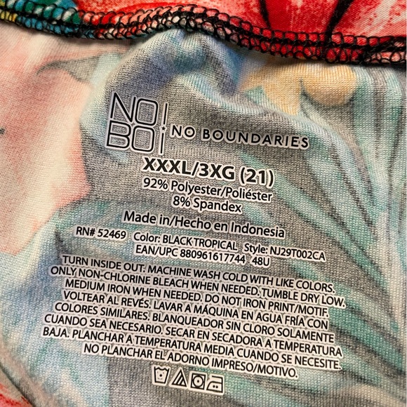 NoBoundaries Hawaiian Multicolor v- neck, short sleeve shirt, Juniors sz XXXL - Picture 3 of 3